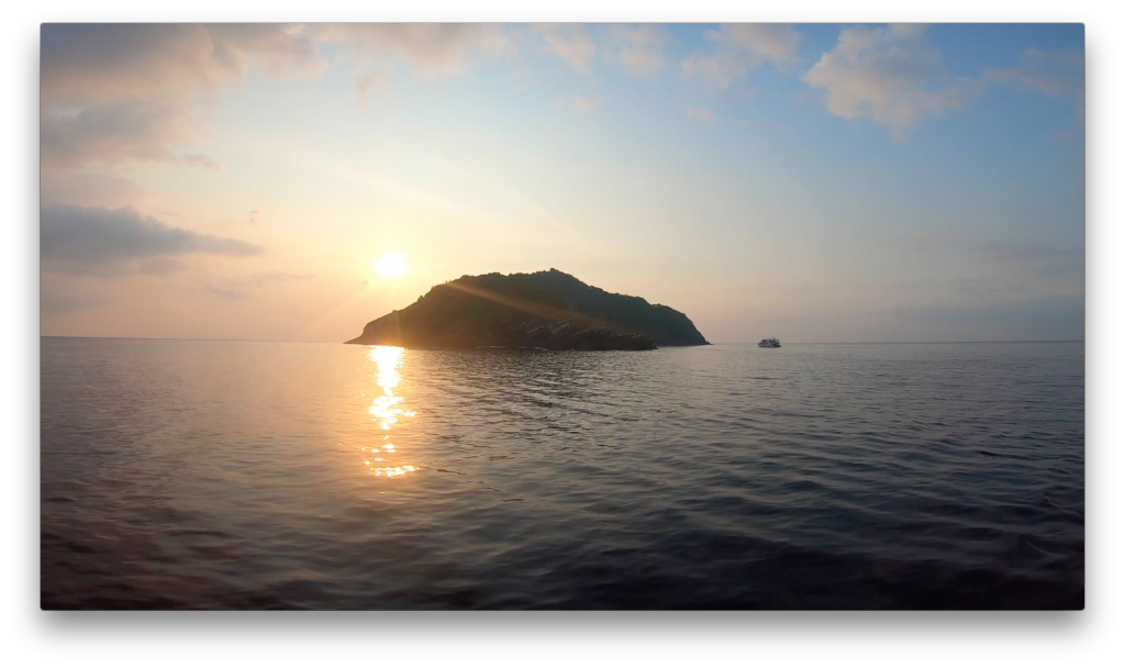 美しい朝日＠ボン島