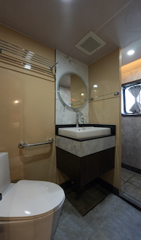 パヌニー #13／バンダ海未知の海域クルーズ